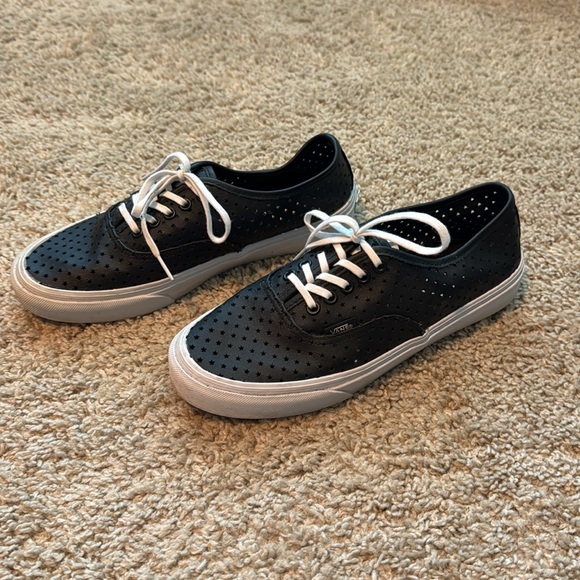 Women’s 7.5 vans with star cut out print - Picture 4 of 8